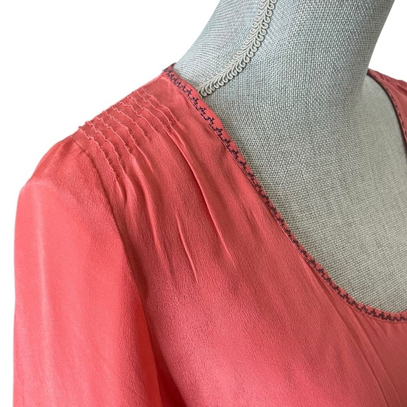 Primrose 100% Silk
Scoop Neck Blouse -
Coral Rose size XS - Picture 4 of 13